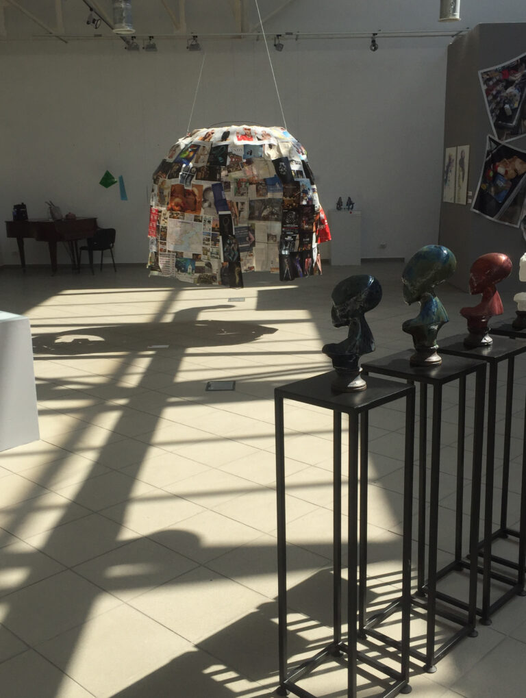 Installation “Head” photo #2